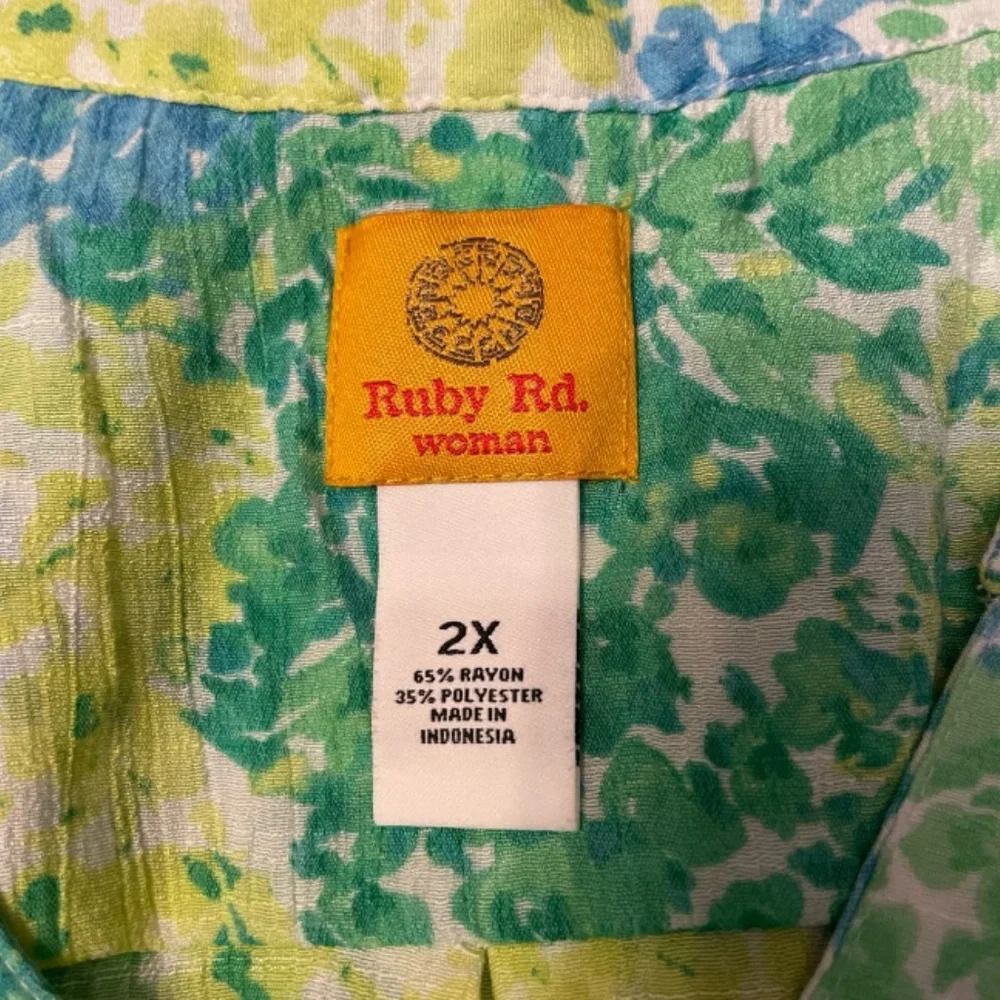 Ruby Rd. Top - Picture 3 of 3